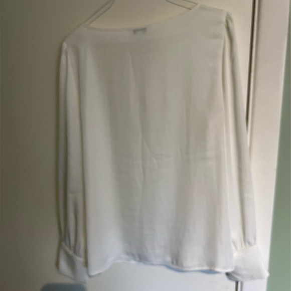 Express Cream/Ivory Blouse - Picture 2 of 3